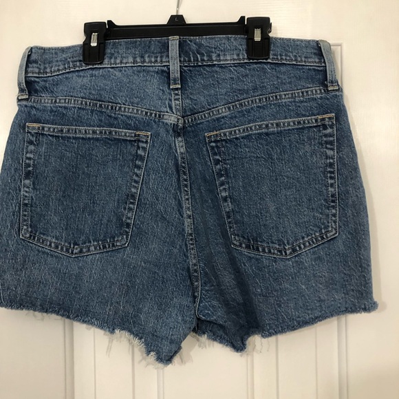 Women’s Gap cut off denim shorts size 12 - Picture 3 of 4